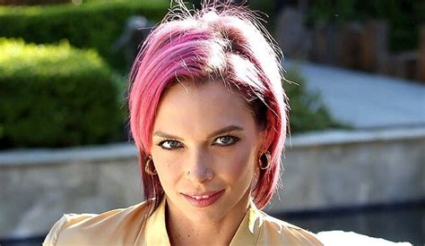 anna bell paeks|Anna.